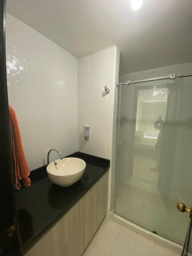 Apartaestudio Amoblado Con Excelente Ubicacion Apartment Pereira Exterior foto
